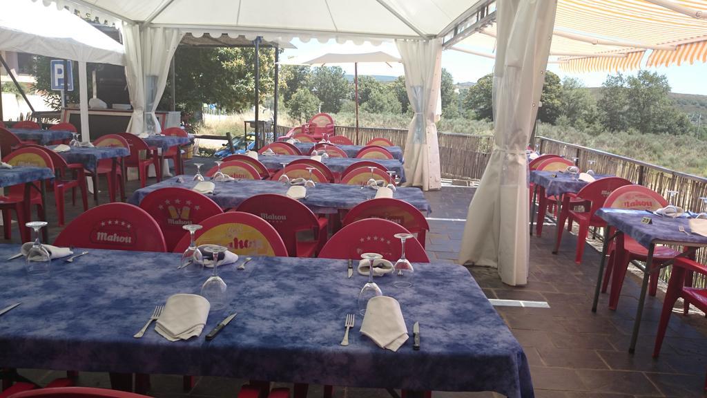 Hotel Tierra De Lobos à Puebla de Sanabria Extérieur photo